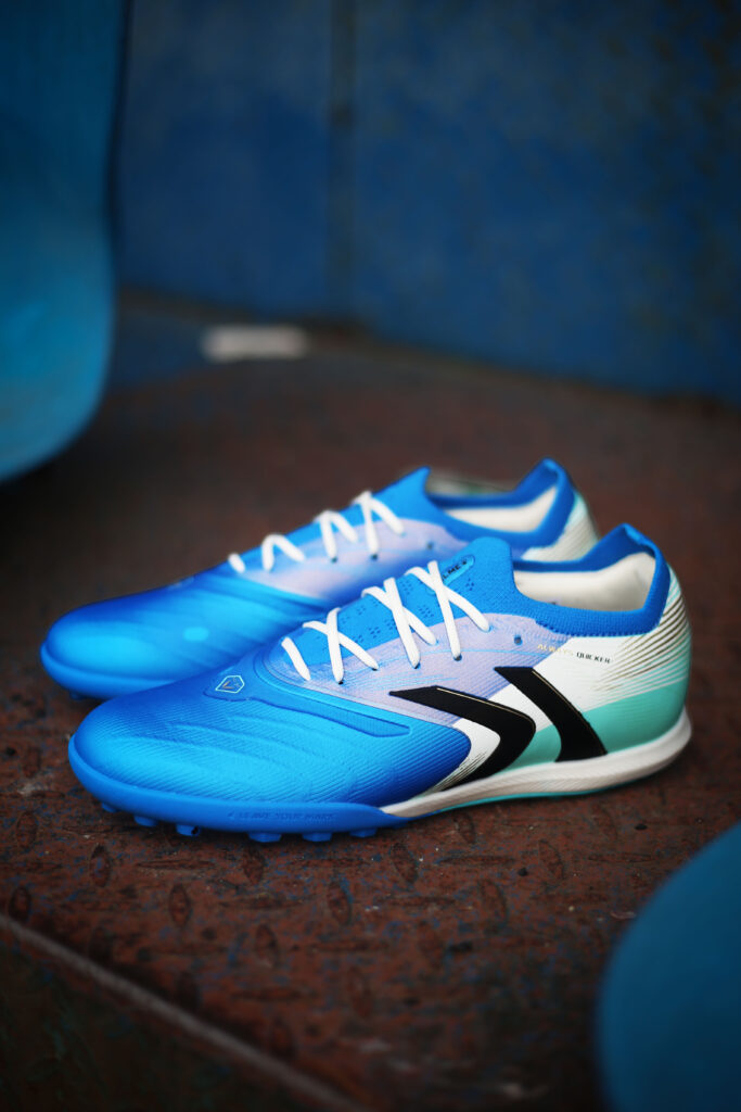 Kelme V-Mach 3.0.4 TF Royal Blue / White 8621ZX1423-409 màu Royal Blue