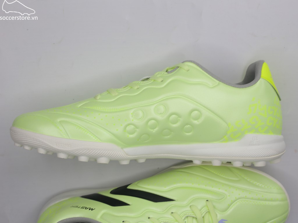 Kelme Maestro 3.0.3 TF Light Green 8621ZX1482-305