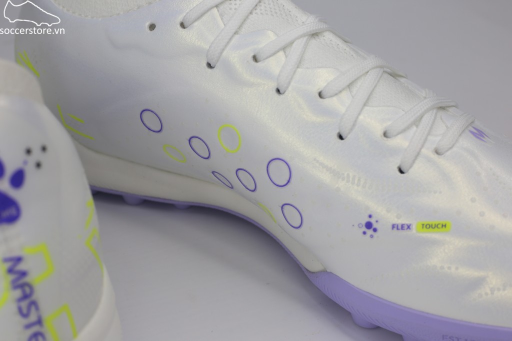 Kelme Maestro 3.0.4 TF màu trắng/ tím 8621ZX1439-118