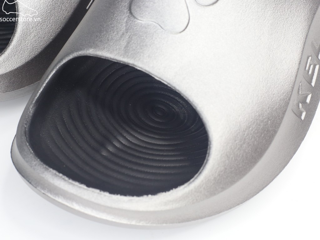 Dép Kelme màu xám bạc 8527LT5339-253