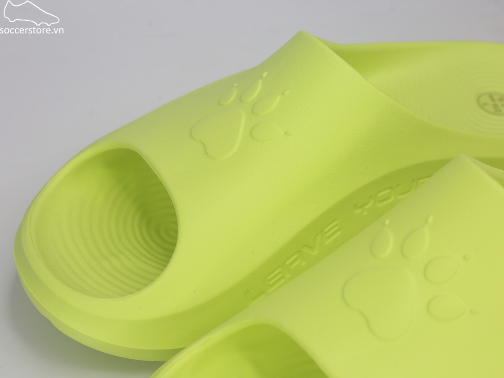 Dép Kelme màu xanh neon 8527LT5339-904