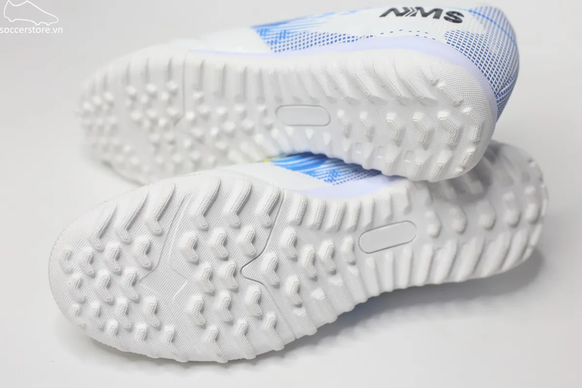 NMS Maestri 1.0 TF- White/ SIlver/ Blue MAE 1100