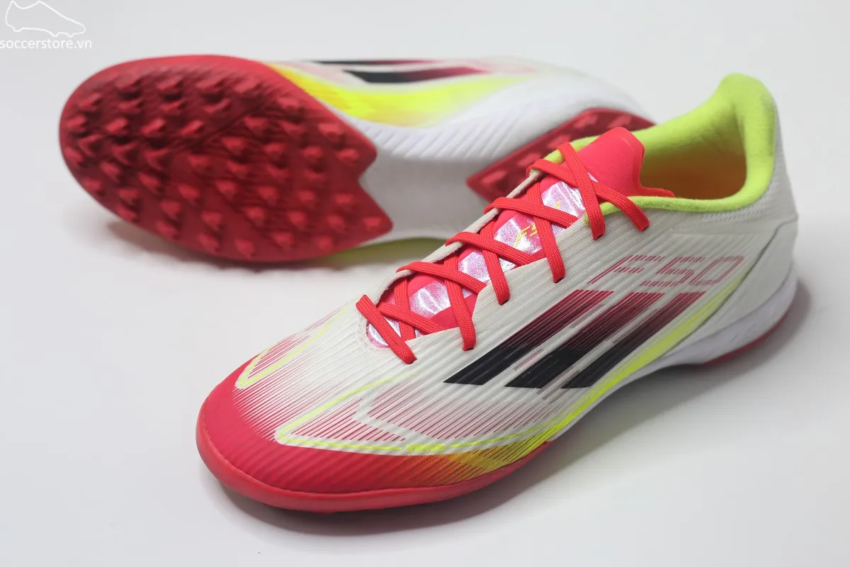 F50 League TF màu trắng đỏ IE1231, 70% khá bẩn