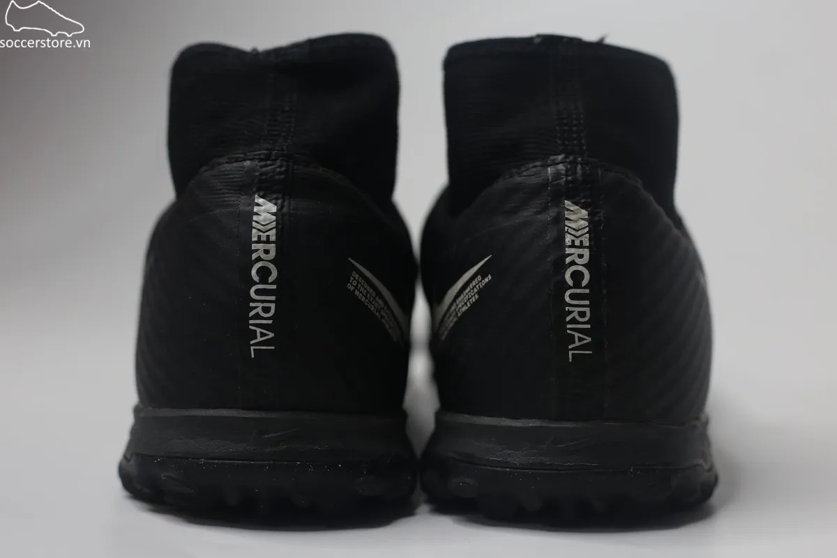 Superfly 9 Academy TF Zoom màu đen, mới 60%