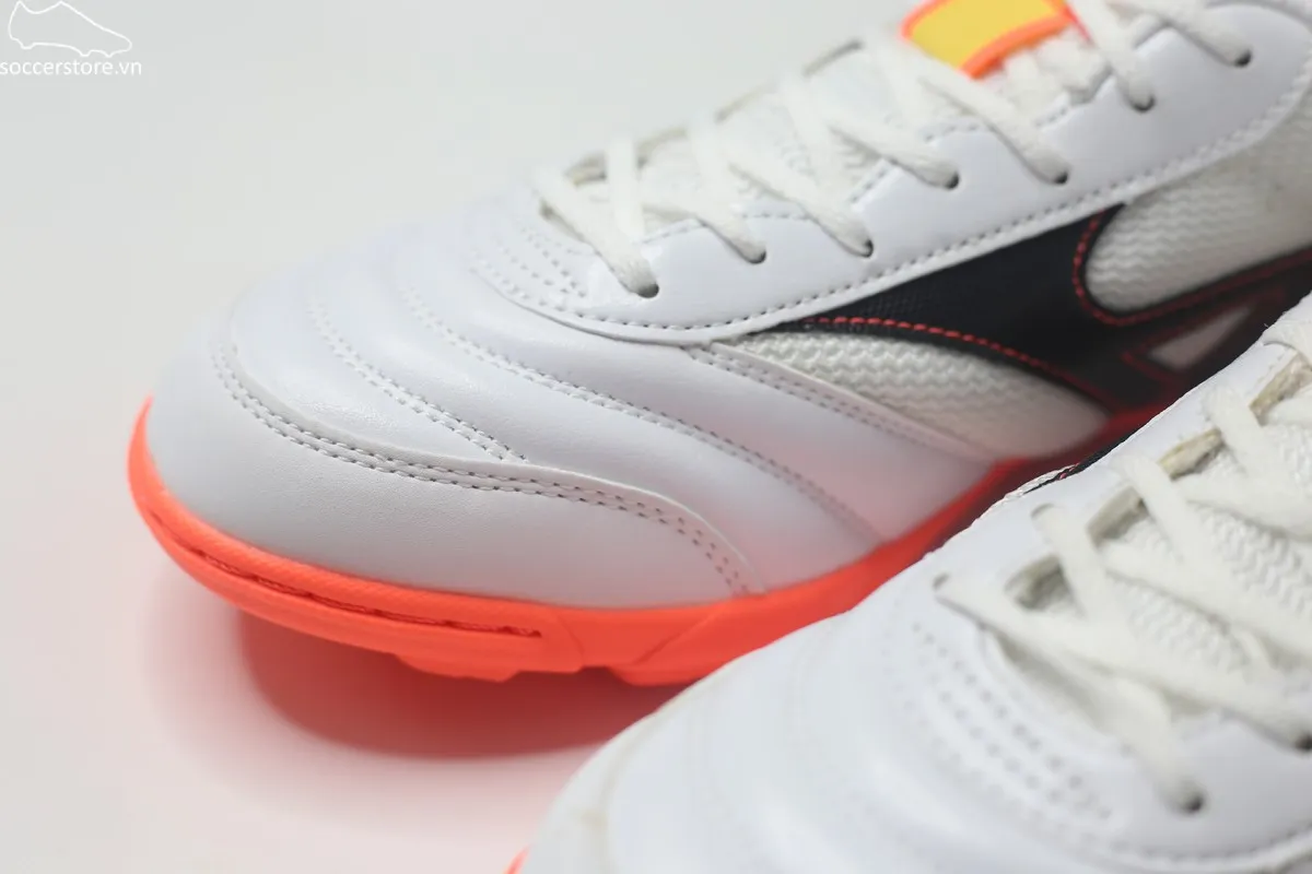 Mizuno Morelia Sala Club TF màu trắng đen đỏ Q1GB230381