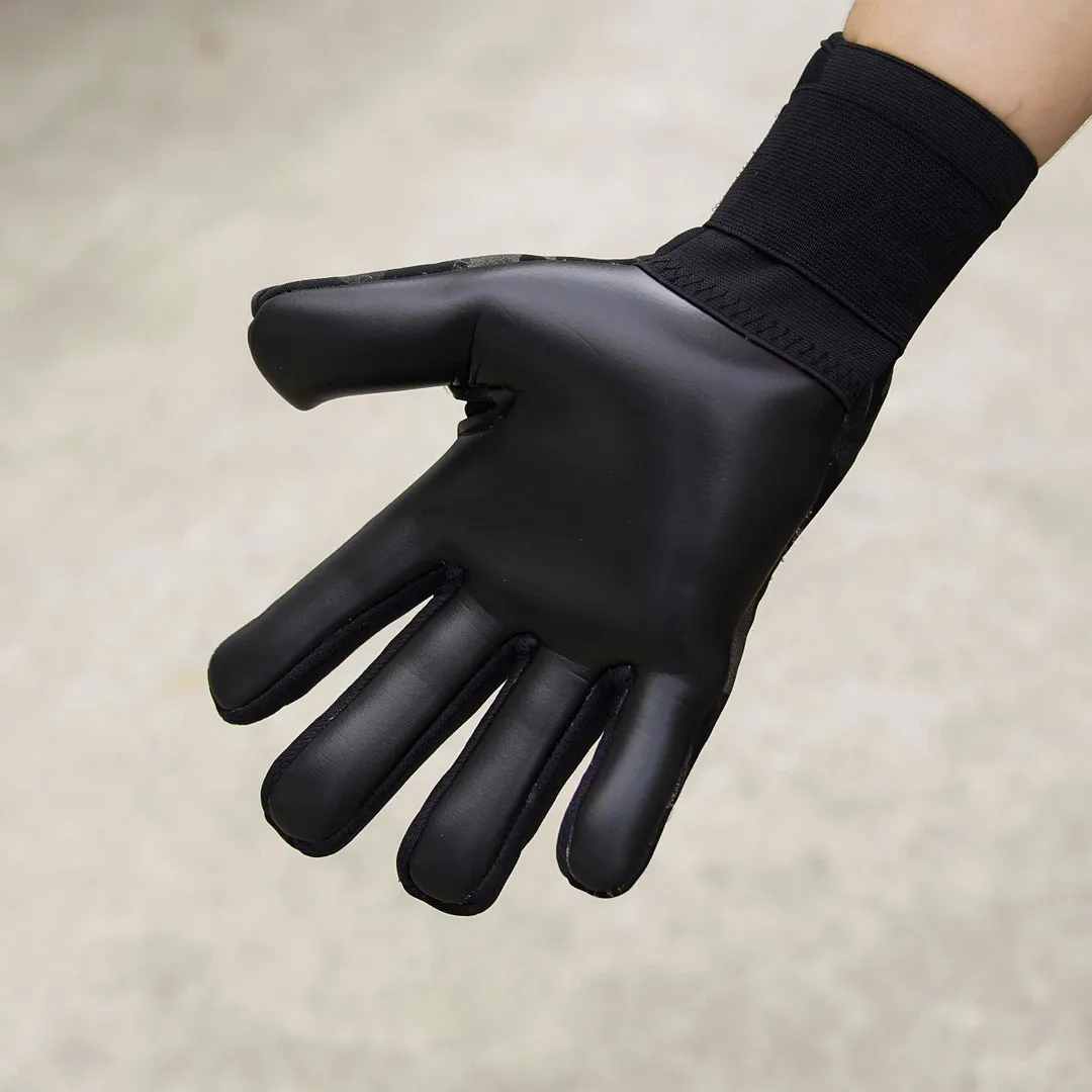 Găng tay thủ môn GKVN Trở lại Tuxedo version