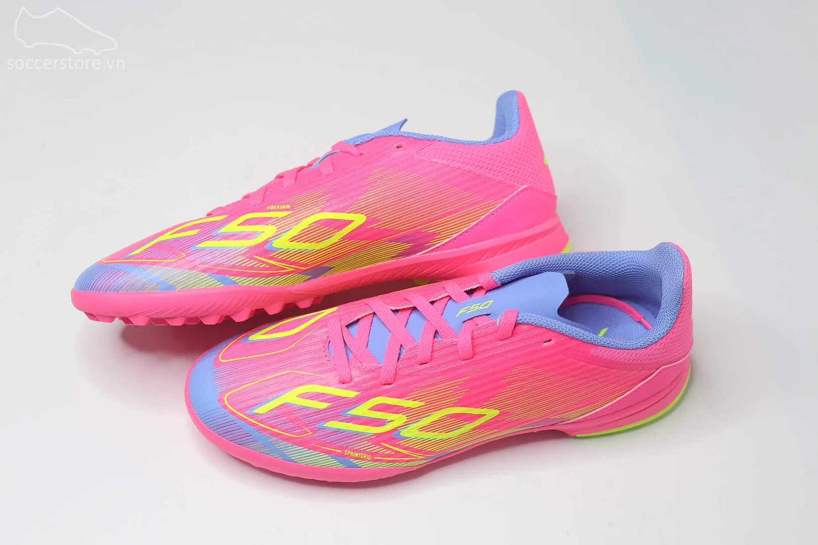 Giày bóng đá trẻ em Adidas F50 League TF J Kids màu hồng xanh IE3755 