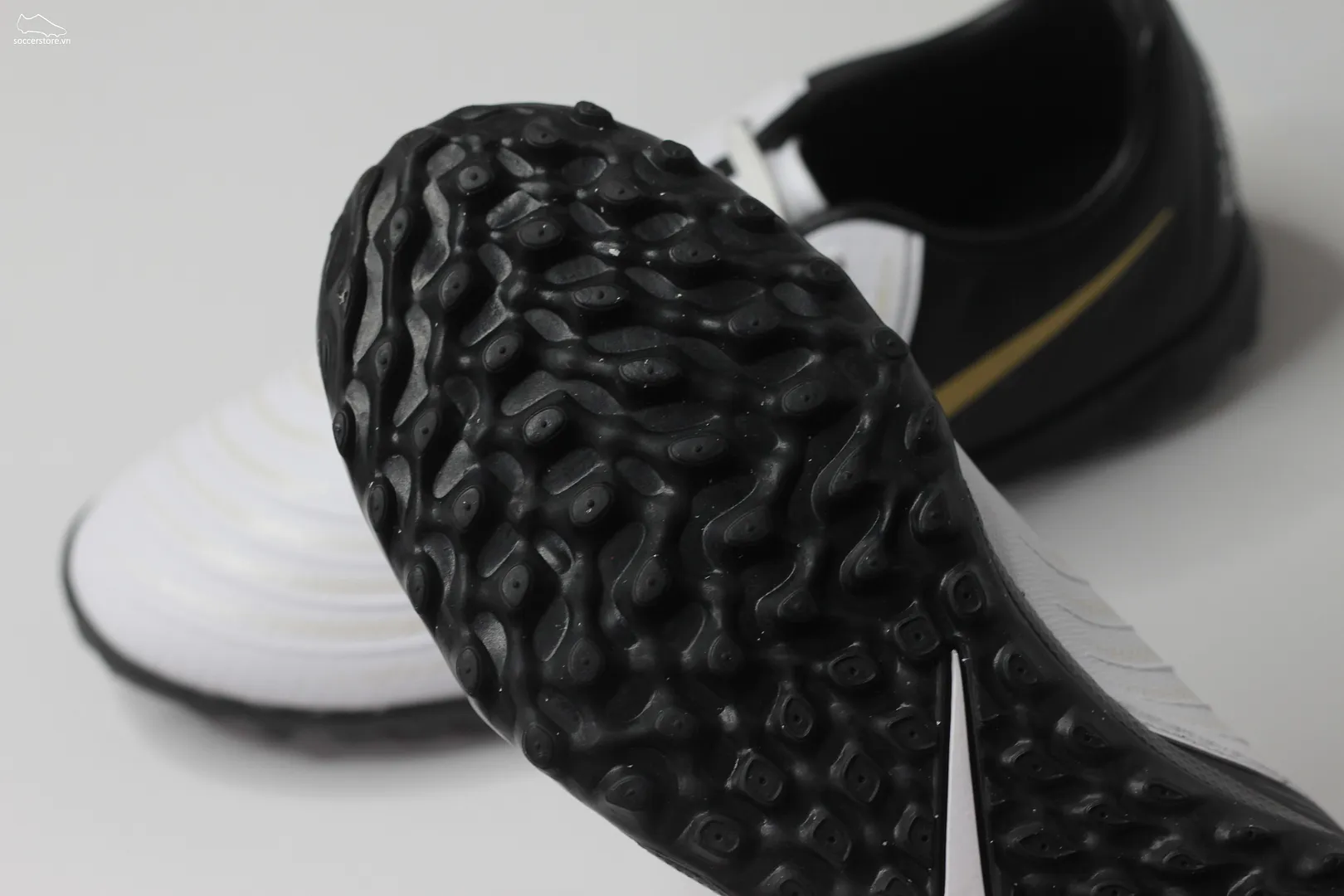 Nike Phantom GX II Academy TF Mad Ready pack màu trắng đen FJ2577-100