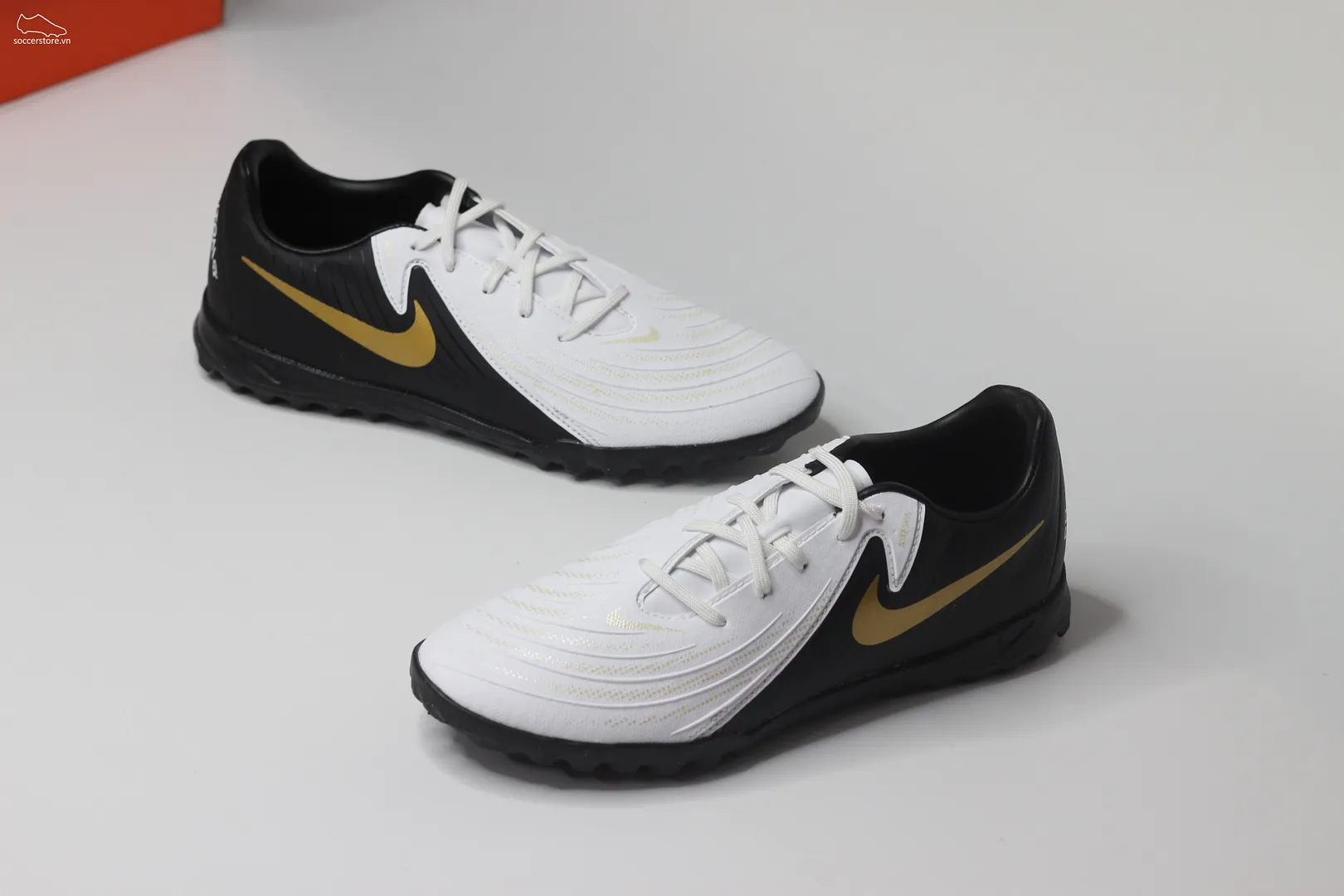 Nike Phantom GX II Academy TF Mad Ready pack màu trắng đen FJ2577-100