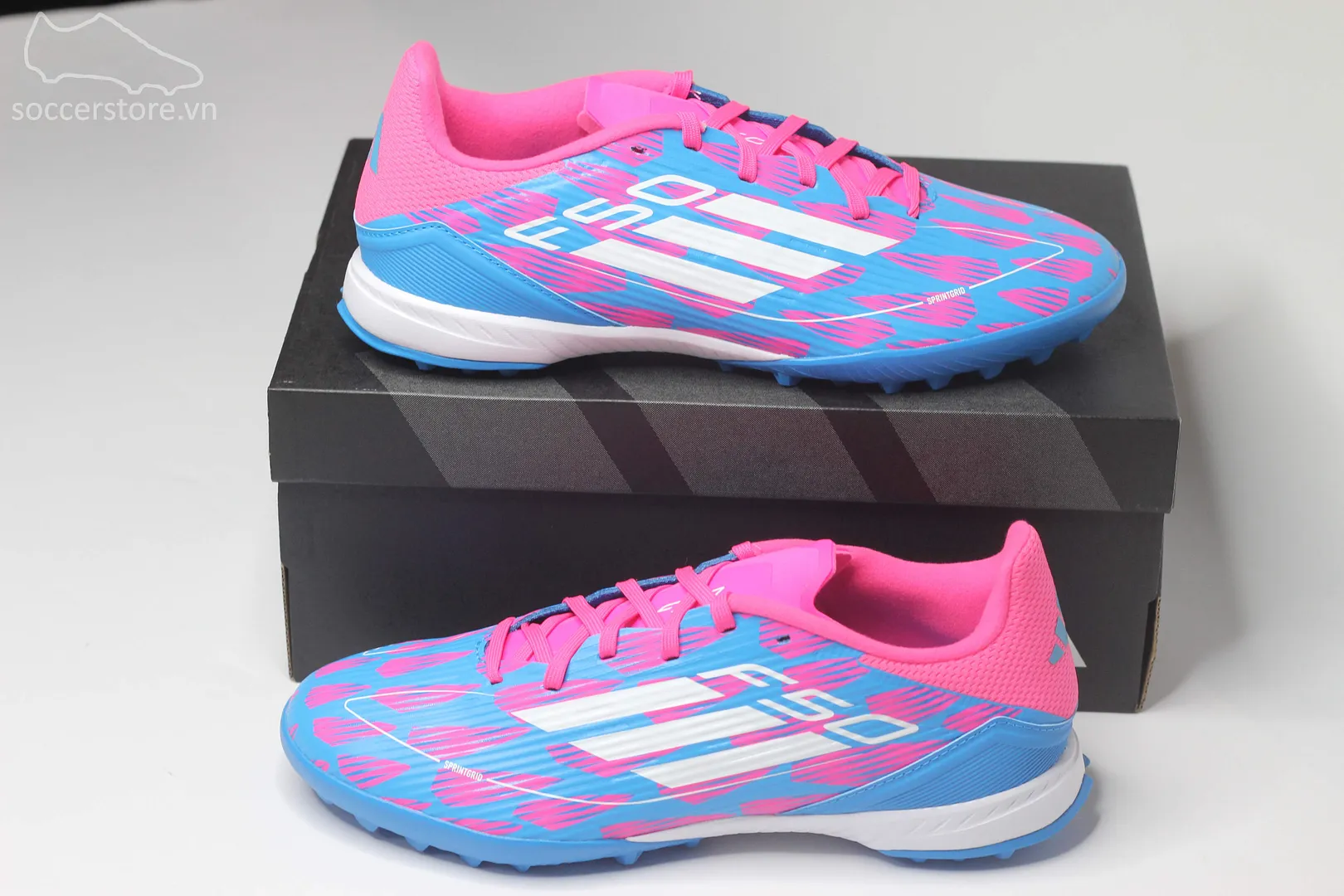 Adidas F50 League TF Reemergence pack màu hồng trắng IF1336