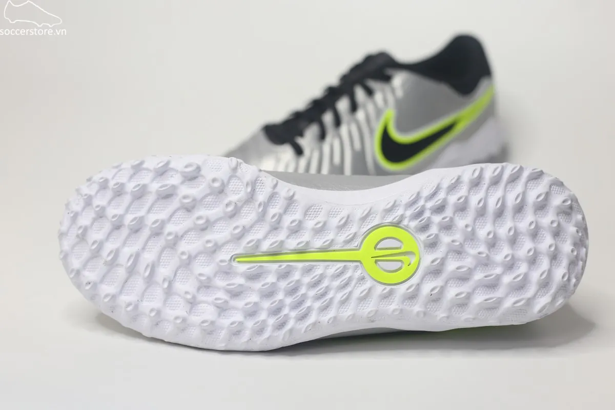 Giày bóng đá trẻ em Nike Tiempo Legend 10 Academy TF Jr màu bạc DV4351-001
