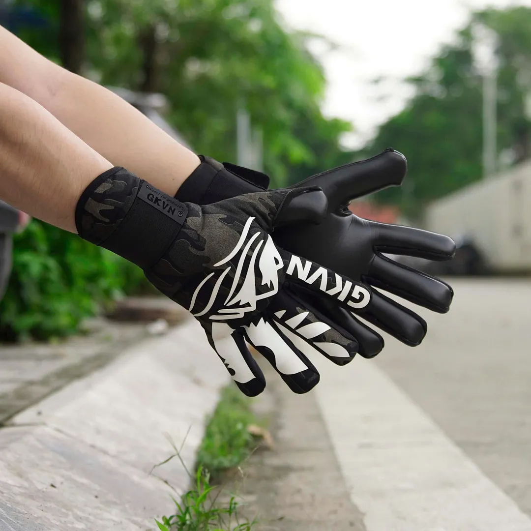 Găng tay thủ môn GKVN Trở lại Tuxedo version
