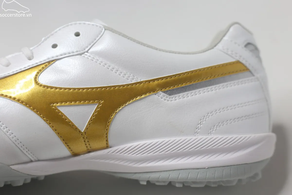 Mizuno Morelia Sala Japan TF trắng gold Made In Japan Q1GB260250