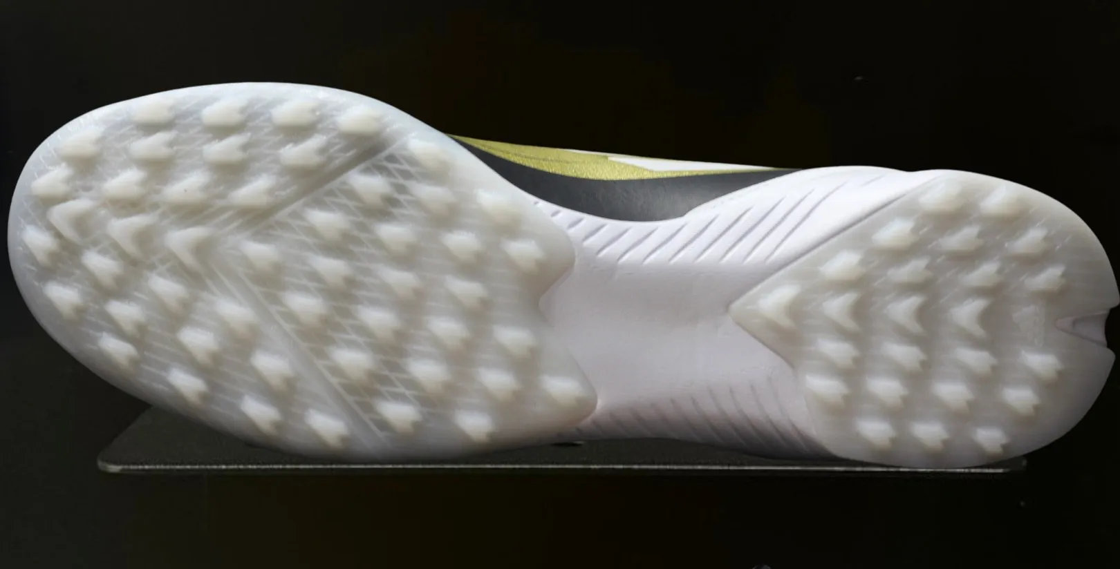 Adidas F50 League TF Messi 'Triunfo Dorado' màu vàng đồng IG9282