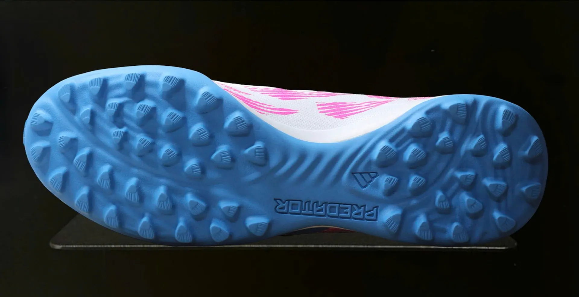 Adidas Predator League TF Reemergence pack màu trắng hồng IF6379