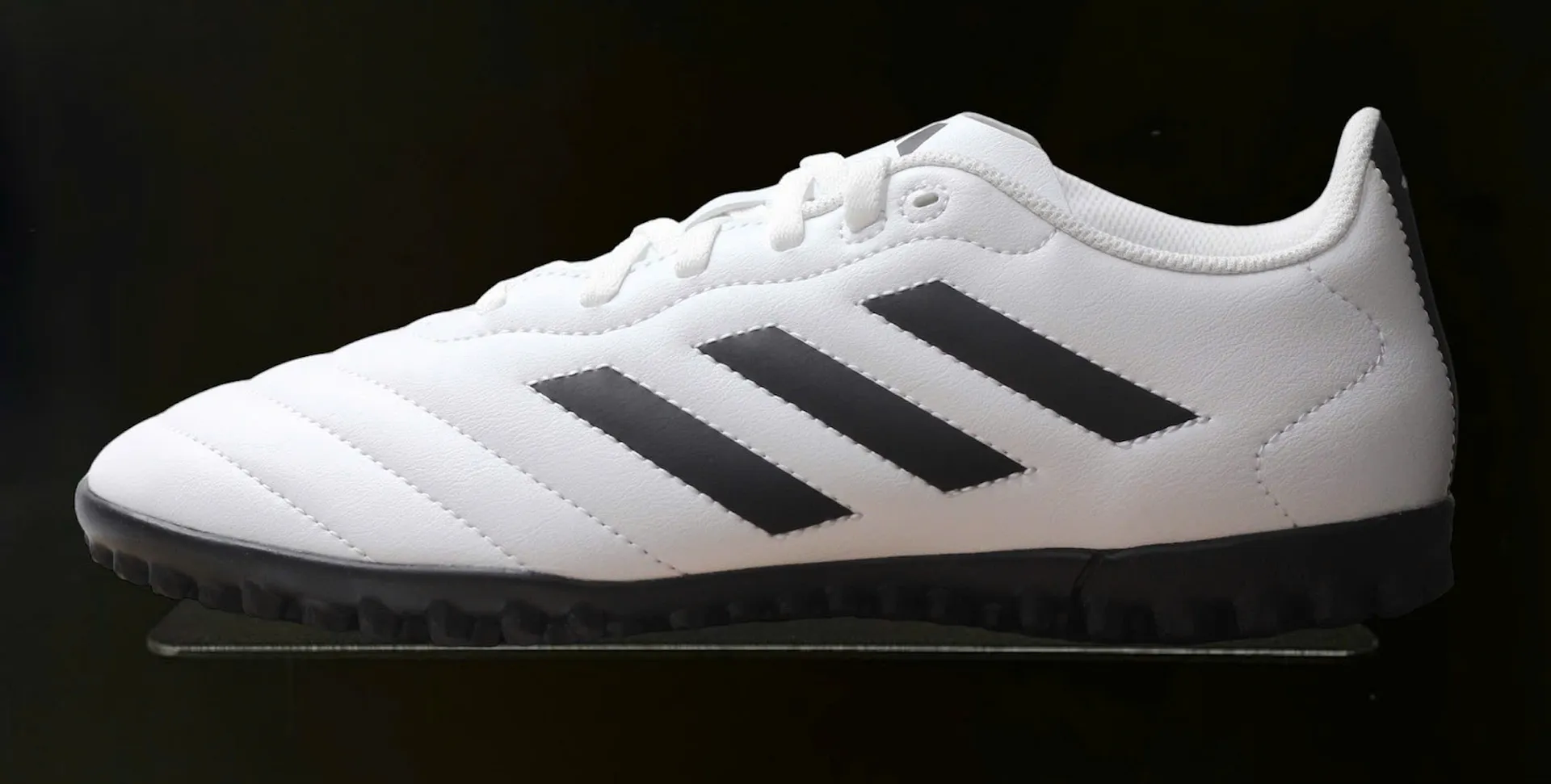 Adidas Goletto VIII TF màu trắng đen HQ4484