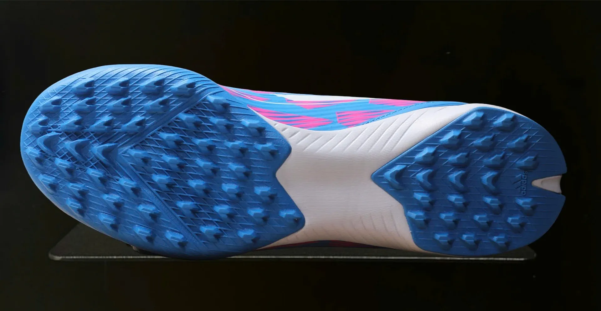 Adidas F50 League TF Reemergence pack màu hồng trắng IF1336