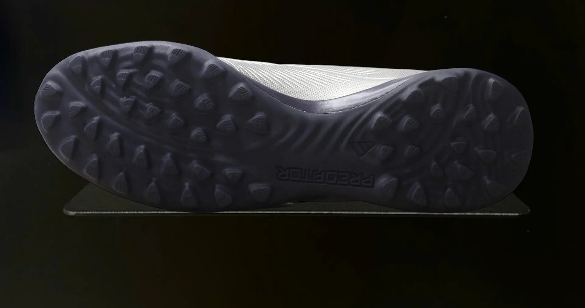 Adidas Predator League TF Vivid Horizon màu bạc IF6376