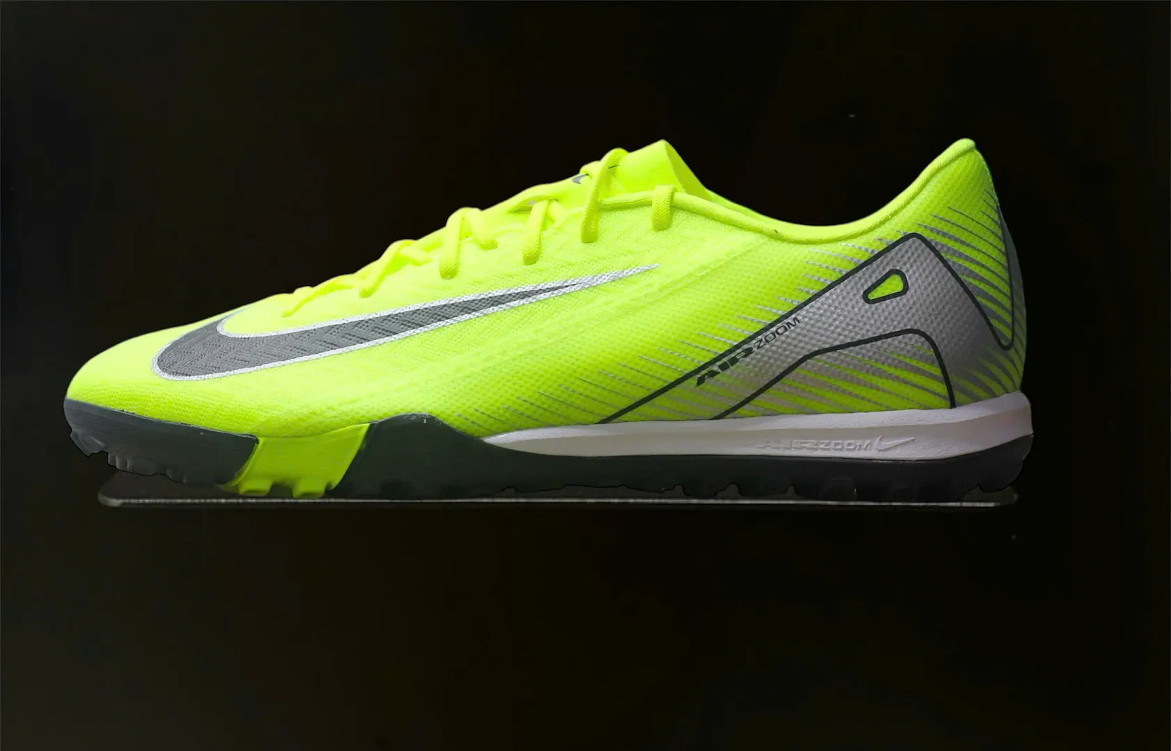 Nike Mercurial Vapor 16 Academy TF Mad Voltage pack màu vàng chuối FQ8449-700